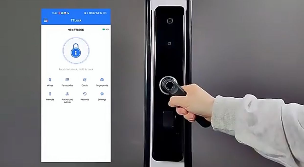 Serrure Intelligente Bluetooth avec Empreinte Digitale - Sécurité et Confort pour Votre Maison